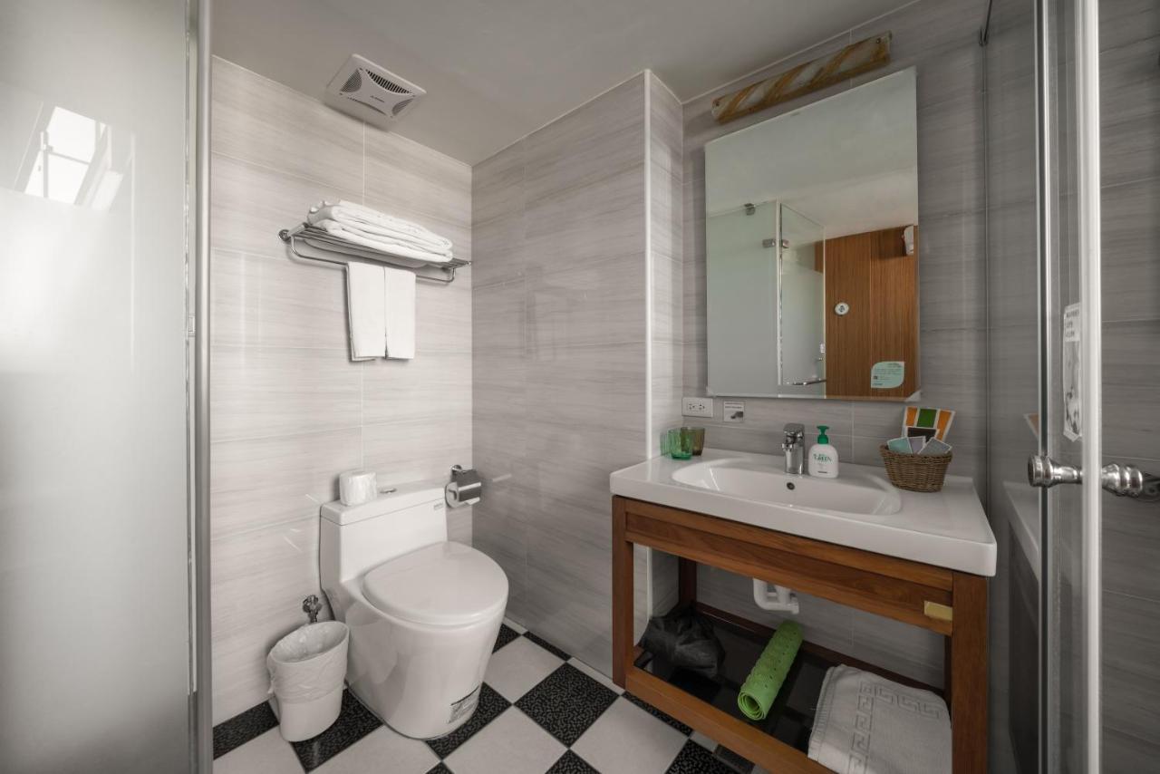 טאינאן Anping Kensington Hotel מראה חיצוני תמונה
